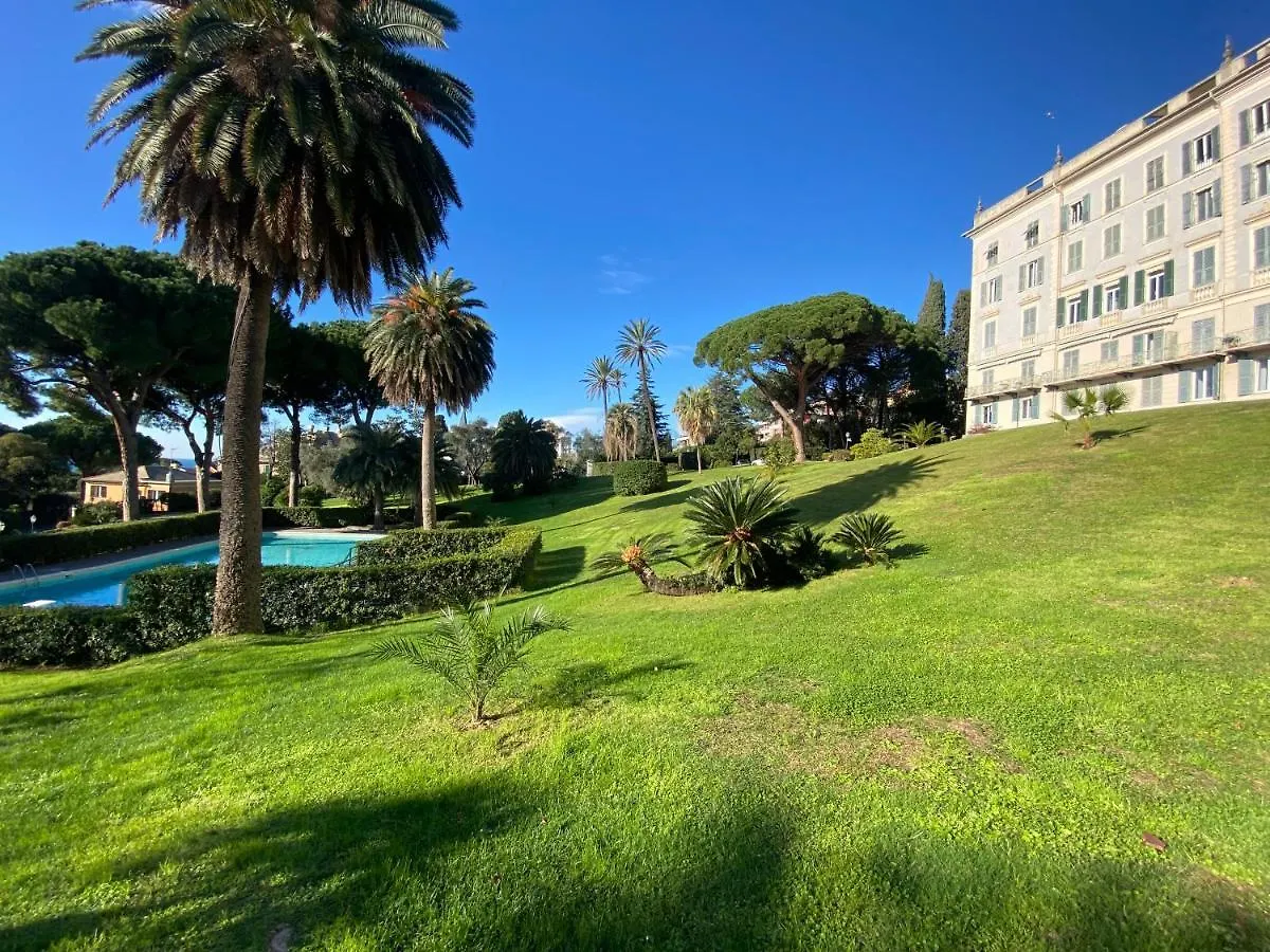 Casaviva-Stylish Trilo With Ac-Shared Pool-Parking Daire Cenova